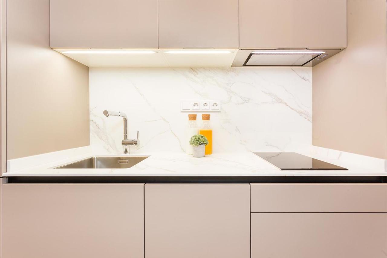Cozy Apartment Close To Passeig De Gracia Barcelona Eksteriør billede